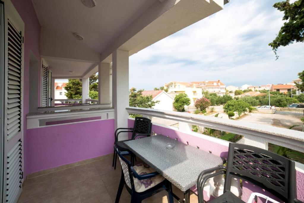 Ari Superior Apartments Novalja Bagian luar foto