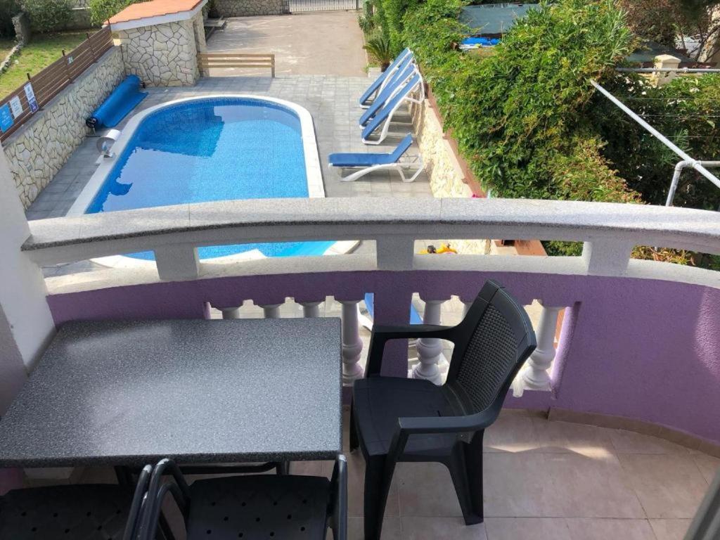 Ari Superior Apartments Novalja Bagian luar foto