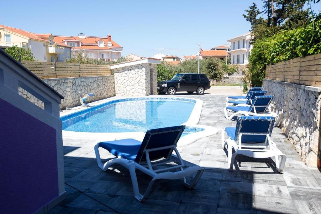 Ari Superior Apartments Novalja Bagian luar foto